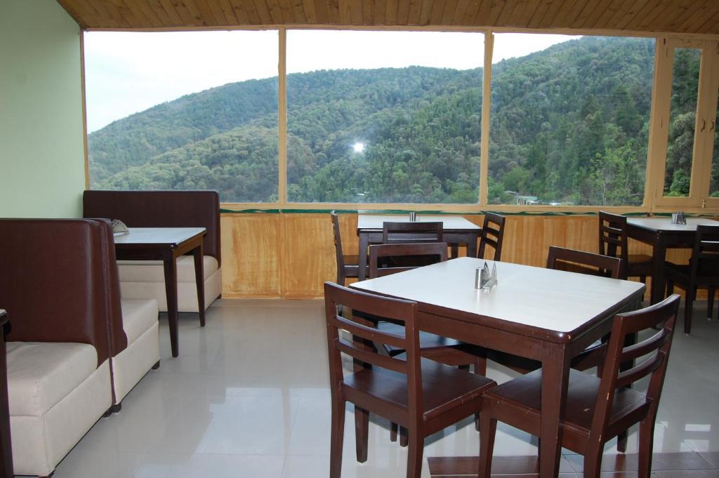 Natureraga Fernhill Resort Chail Dış mekan fotoğraf