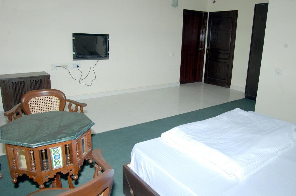 Natureraga Fernhill Resort Chail Dış mekan fotoğraf