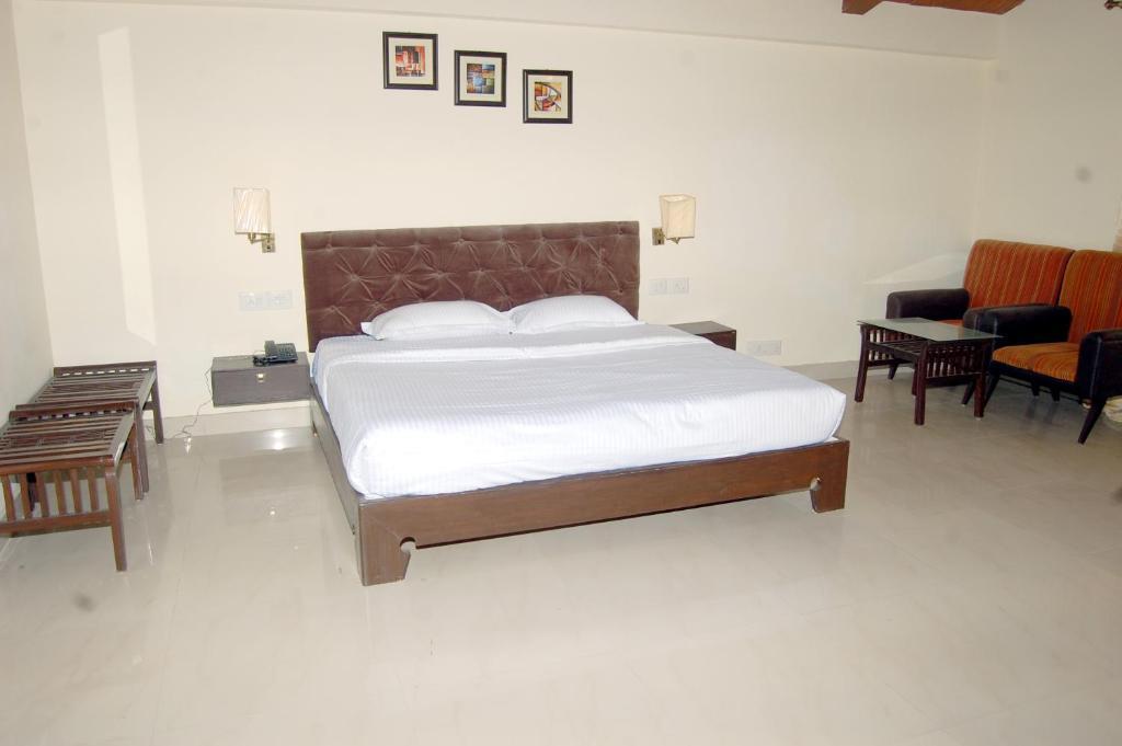 Natureraga Fernhill Resort Chail Dış mekan fotoğraf