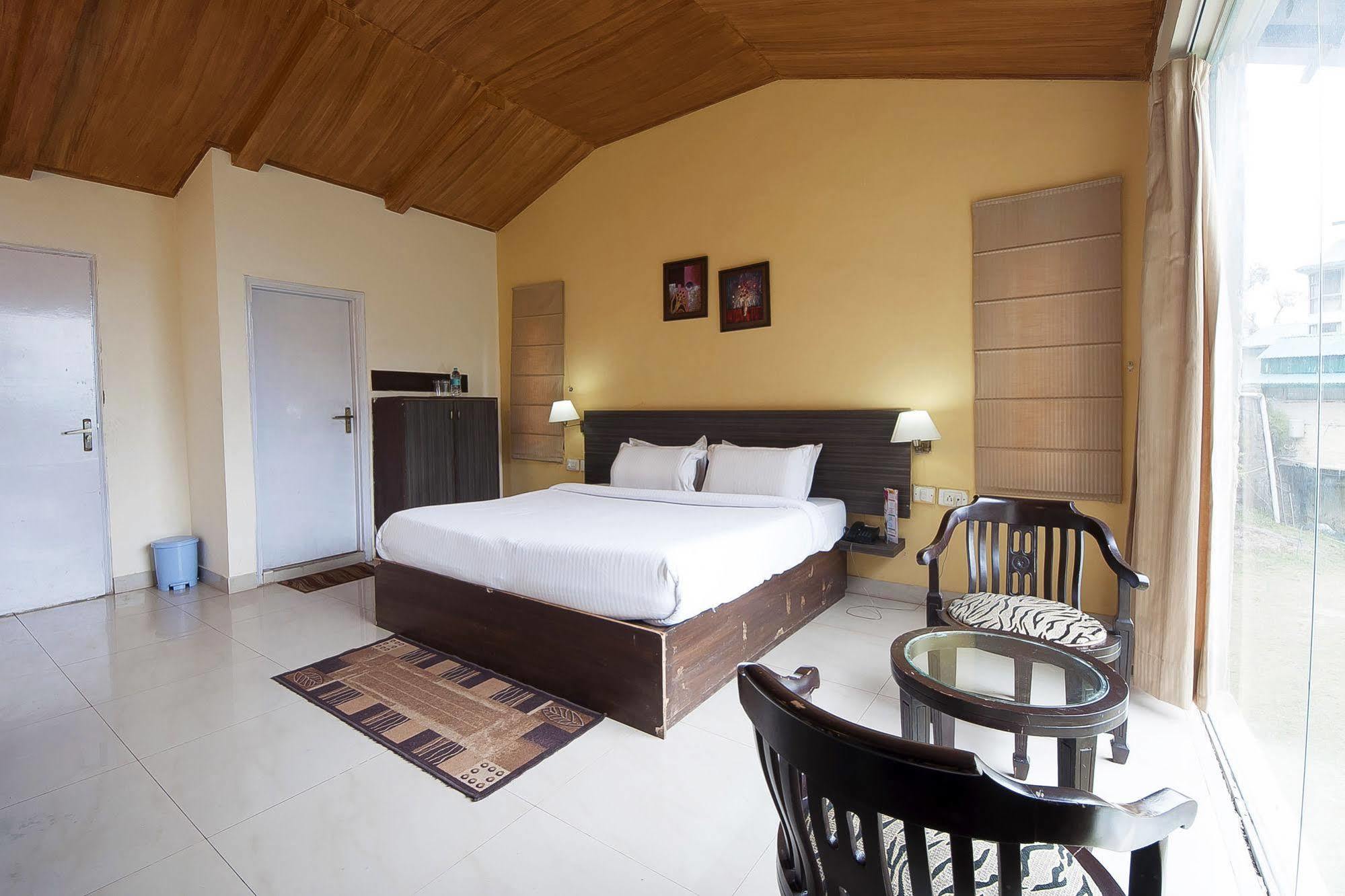Natureraga Fernhill Resort Chail Dış mekan fotoğraf