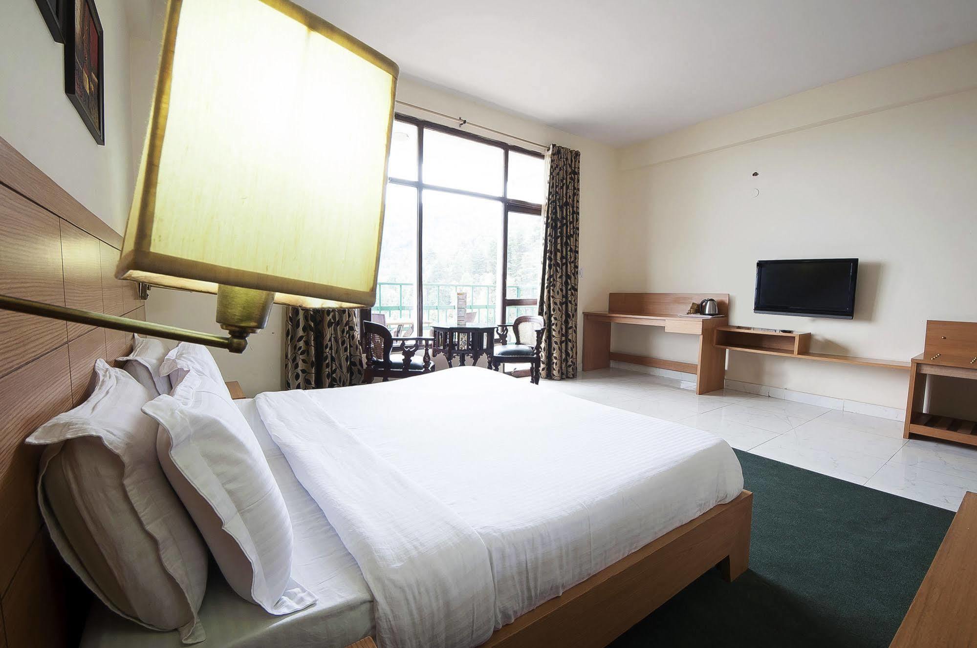 Natureraga Fernhill Resort Chail Dış mekan fotoğraf
