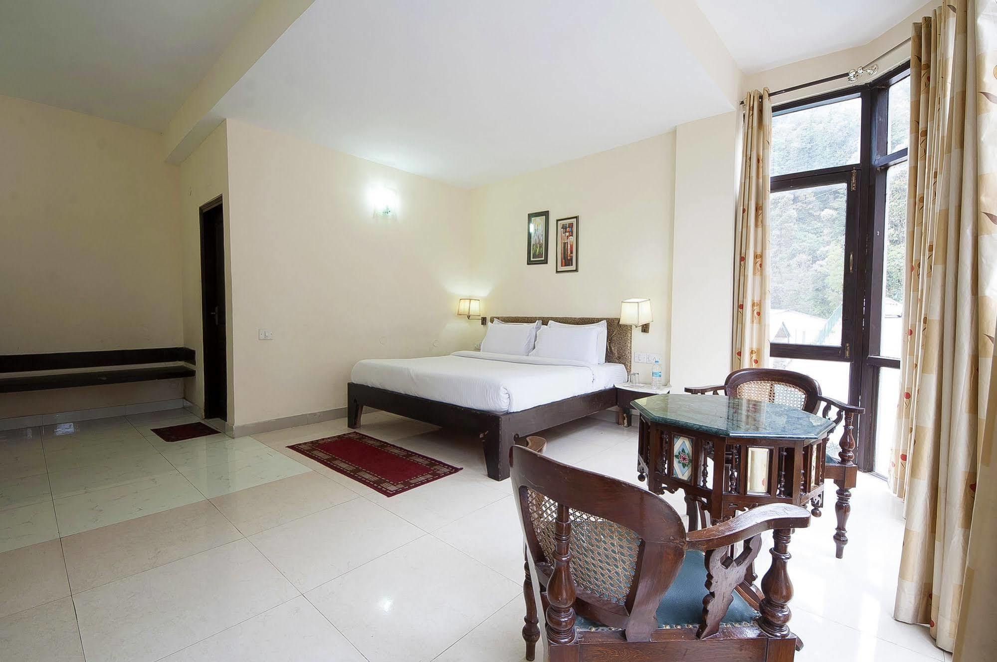 Natureraga Fernhill Resort Chail Dış mekan fotoğraf